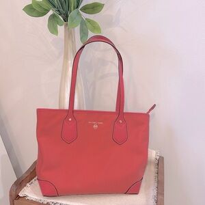 🌞Michael Kors coral Tote NWOT!